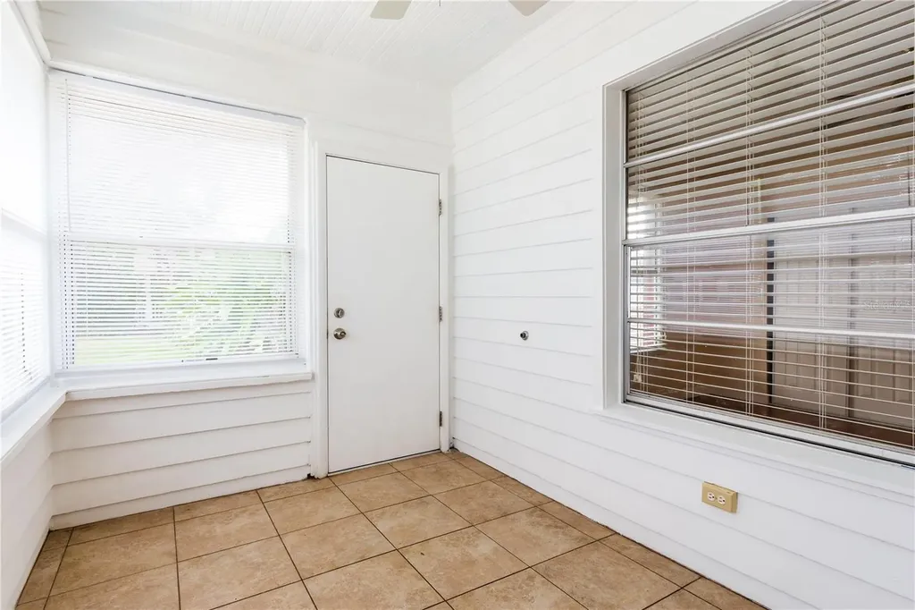 1425 Pinecrest Place Orlando FL 32803