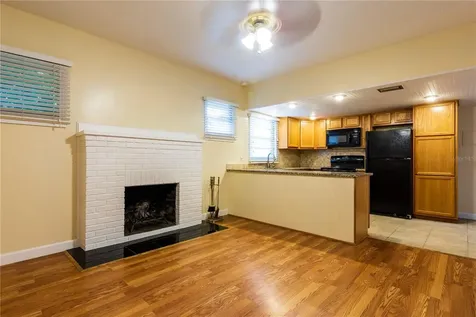 1425 Pinecrest Place Orlando FL 32803