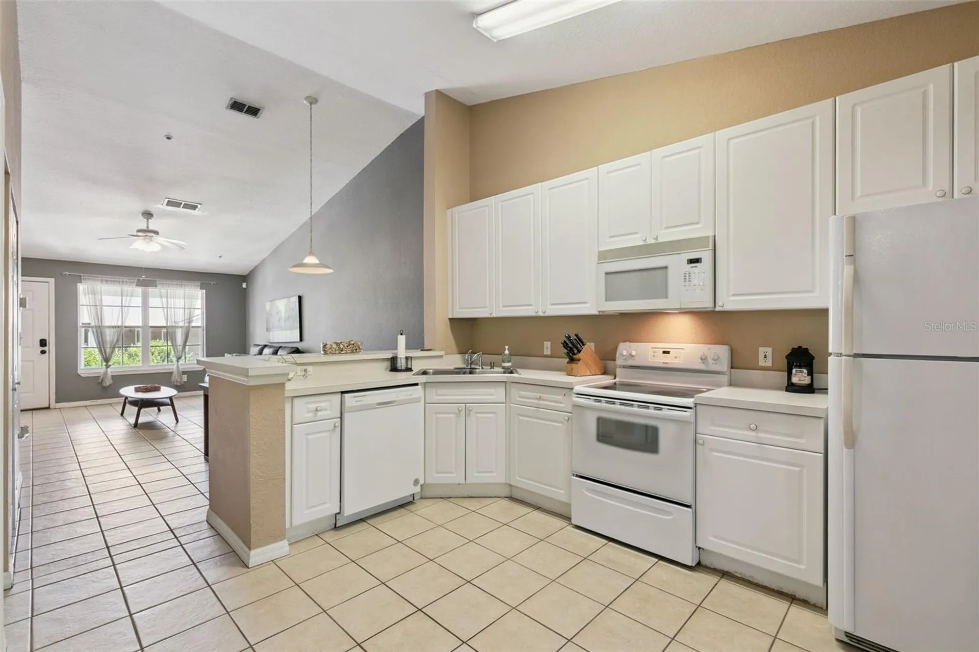 145 Reserve Circle Oviedo FL 32765