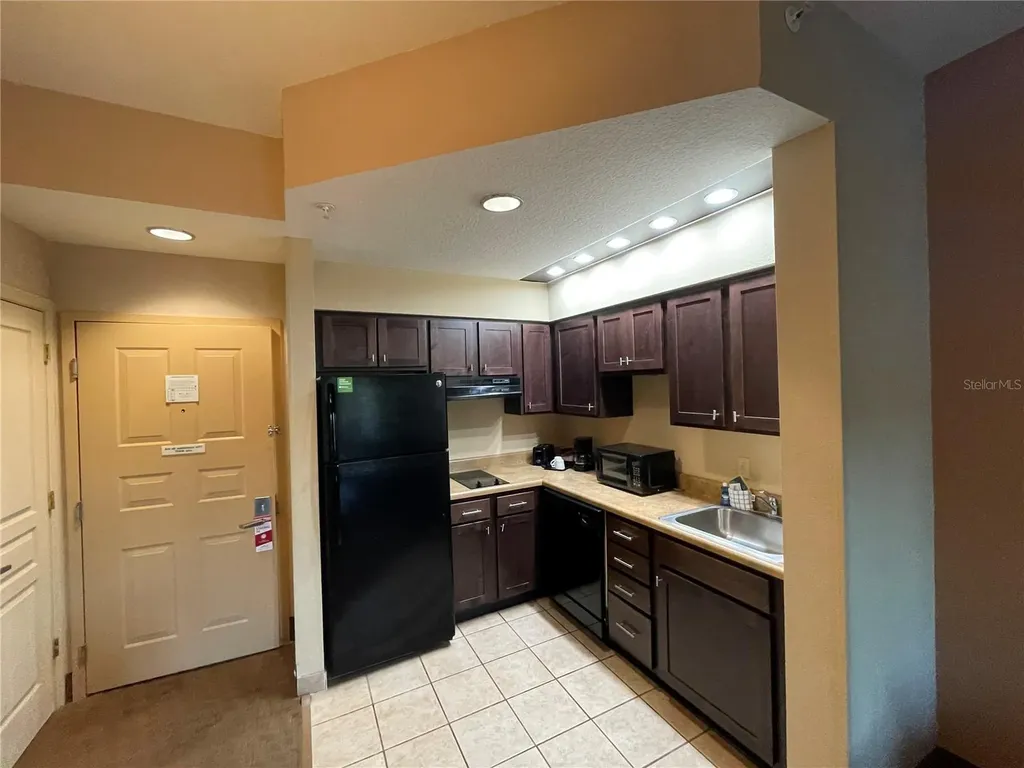 8303 Palm Parkway Orlando FL 32836