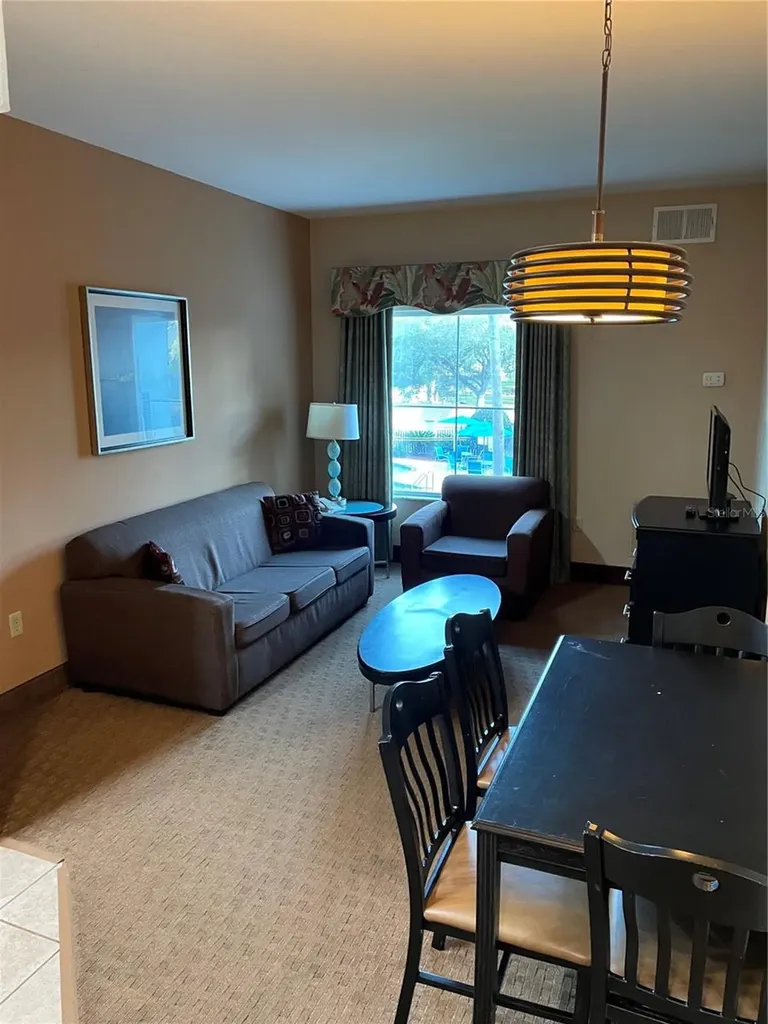 8303 Palm Parkway Orlando FL 32836