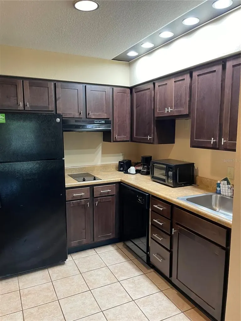 8303 Palm Parkway Orlando FL 32836