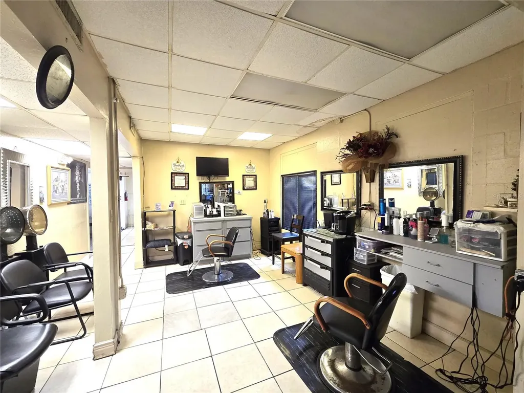 620 S Collins Street Plant City FL 33563