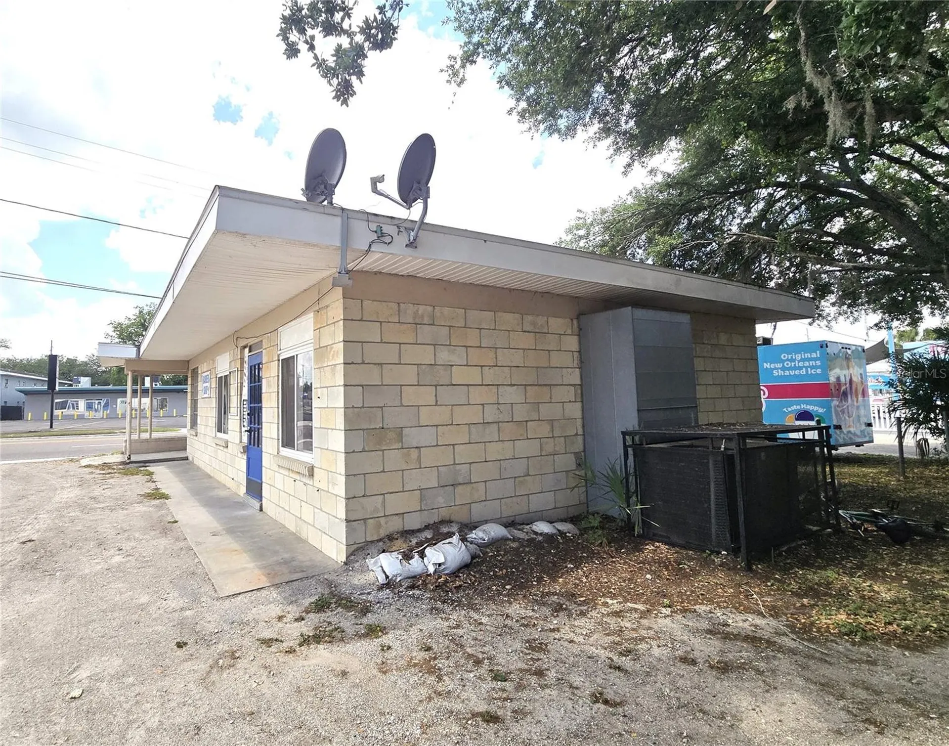 620 S Collins Street Plant City FL 33563