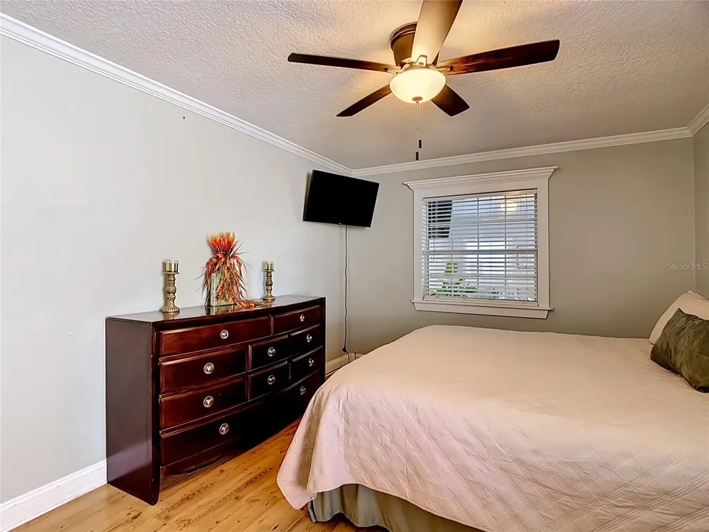 206 Hollywood Court N Kissimmee FL 34743