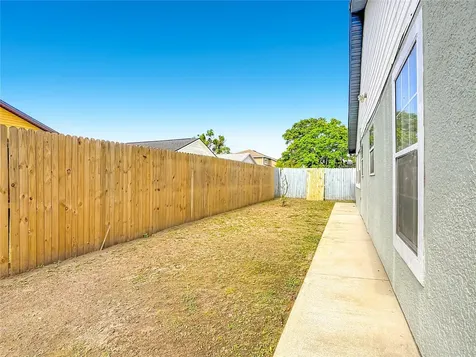 206 Hollywood Court N Kissimmee FL 34743