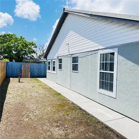 206 Hollywood Court N Kissimmee FL 34743