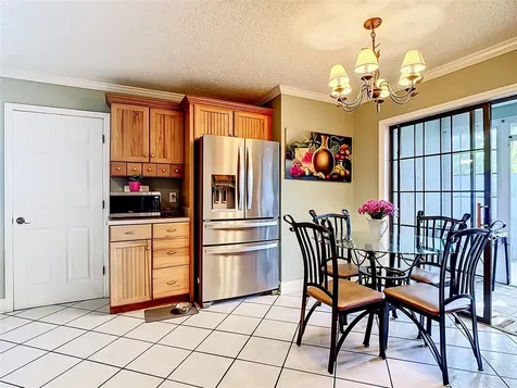 206 Hollywood Court N Kissimmee FL 34743