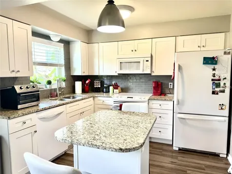 6997 Versailles N Pinellas Park FL 33781