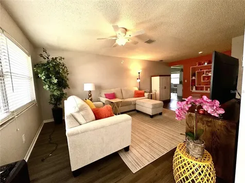 6997 Versailles N Pinellas Park FL 33781