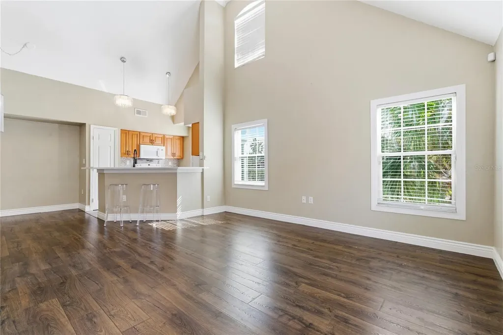 9646 Lake Chase Island Way Tampa FL 33626
