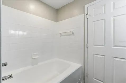 9646 Lake Chase Island Way Tampa FL 33626