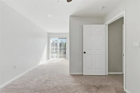 9646 Lake Chase Island Way Tampa FL 33626
