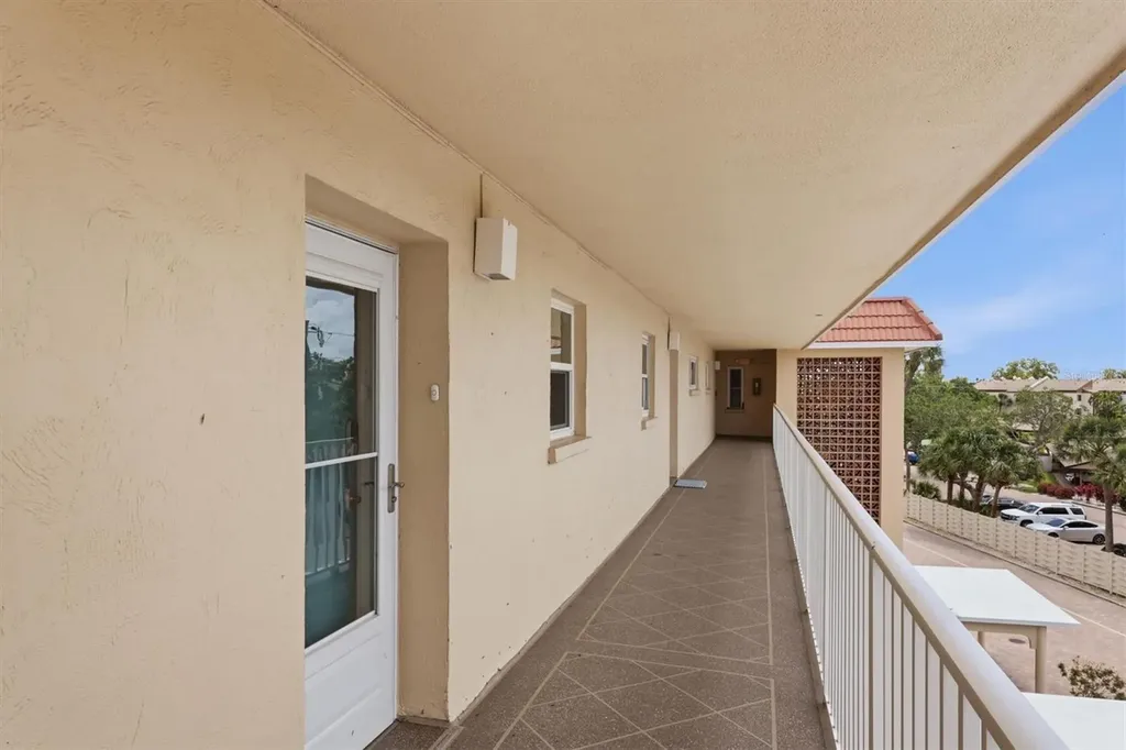 1215 S Portofino Drive Sarasota FL 34242