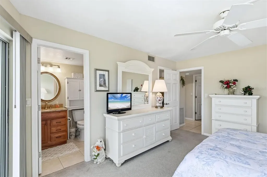 1215 S Portofino Drive Sarasota FL 34242