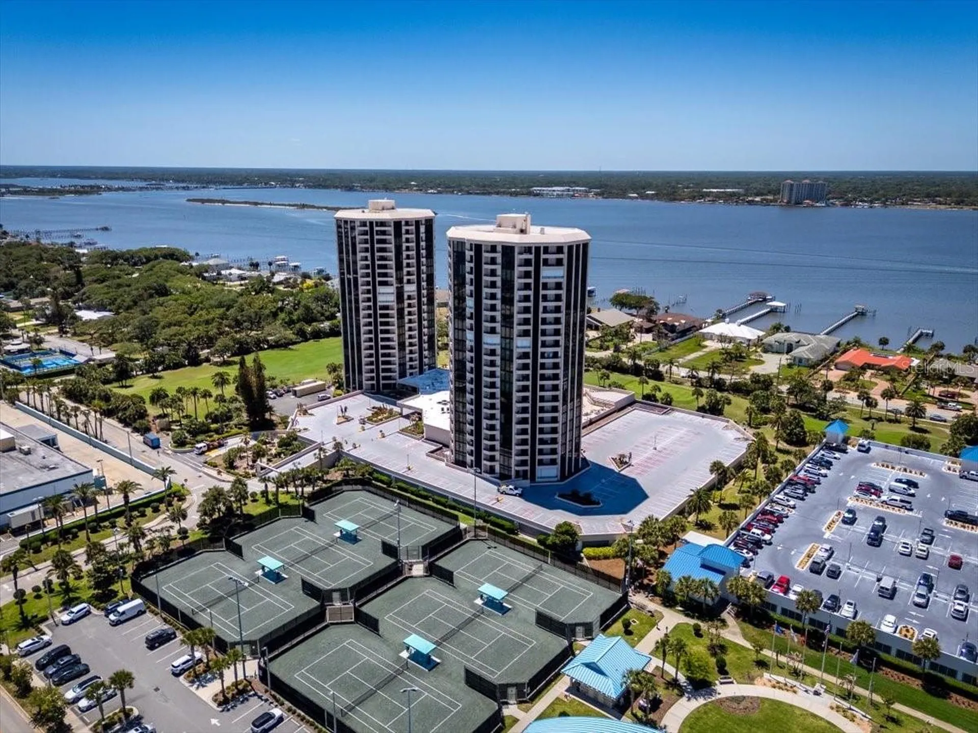 1 Oceans West Boulevard Daytona Beach FL 32118