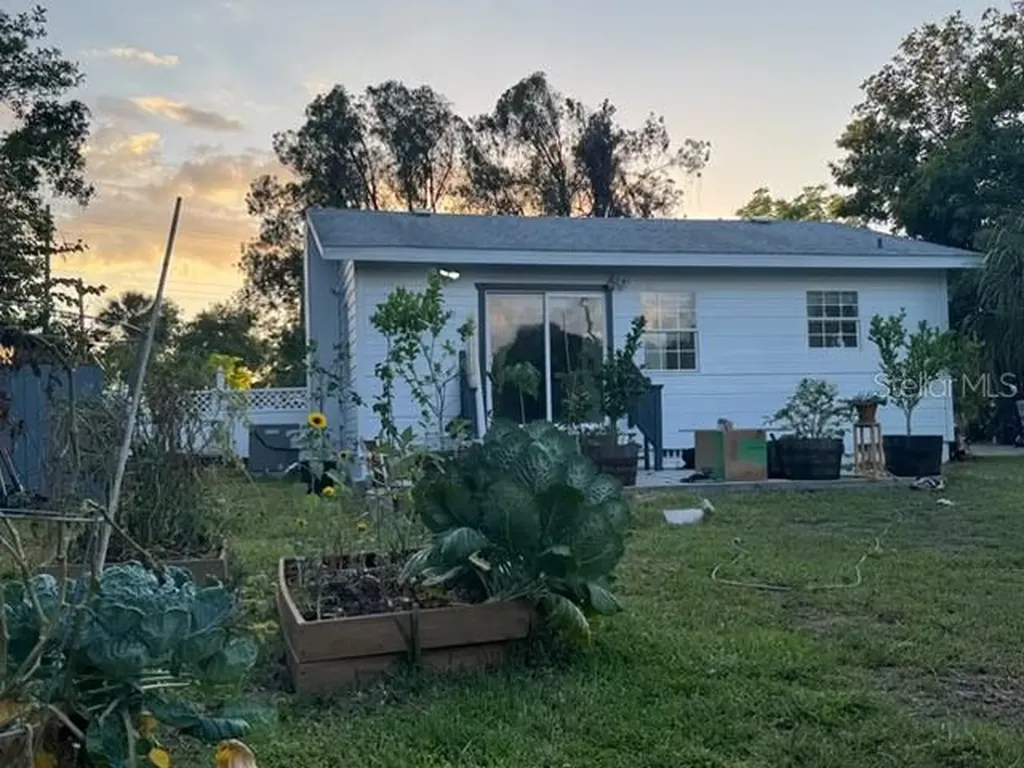5005 31st Street W Bradenton FL 34207