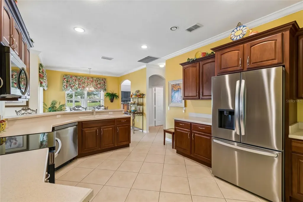 632 Shorehaven Drive Poinciana FL 34759