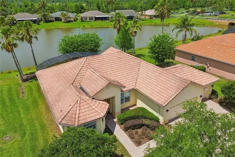 632 Shorehaven Drive Poinciana FL 34759