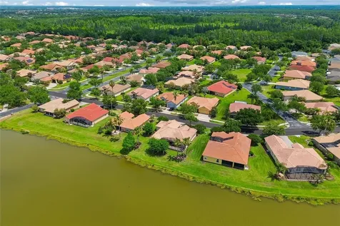 632 Shorehaven Drive Poinciana FL 34759