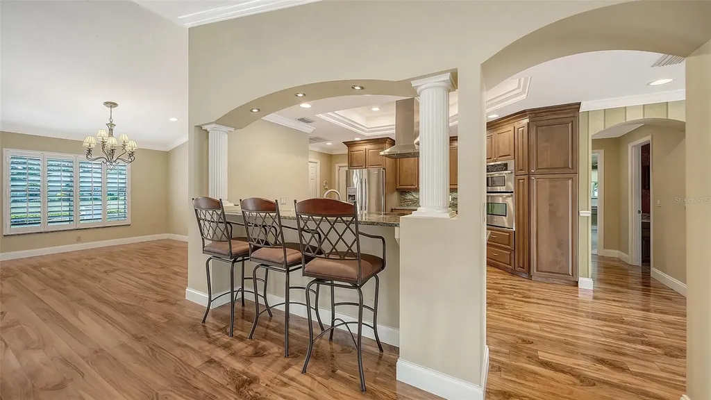 6921 Country Lakes Circle Sarasota FL 34243