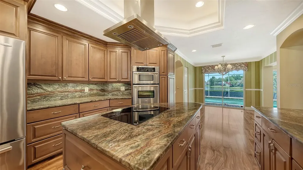 6921 Country Lakes Circle Sarasota FL 34243