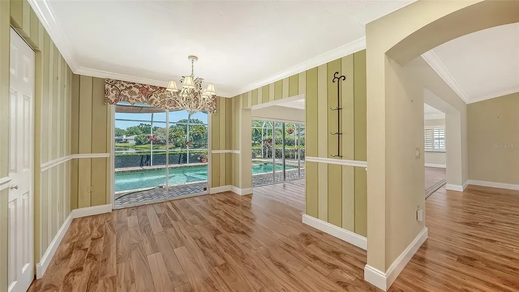 6921 Country Lakes Circle Sarasota FL 34243