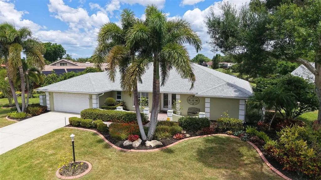 6921 Country Lakes Circle Sarasota FL 34243