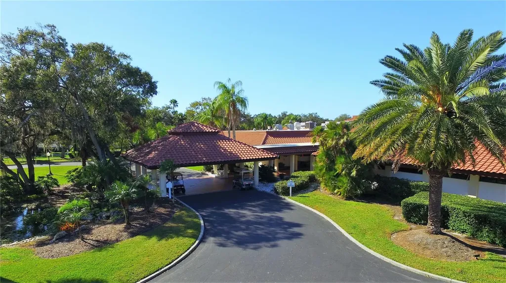 6921 Country Lakes Circle Sarasota FL 34243