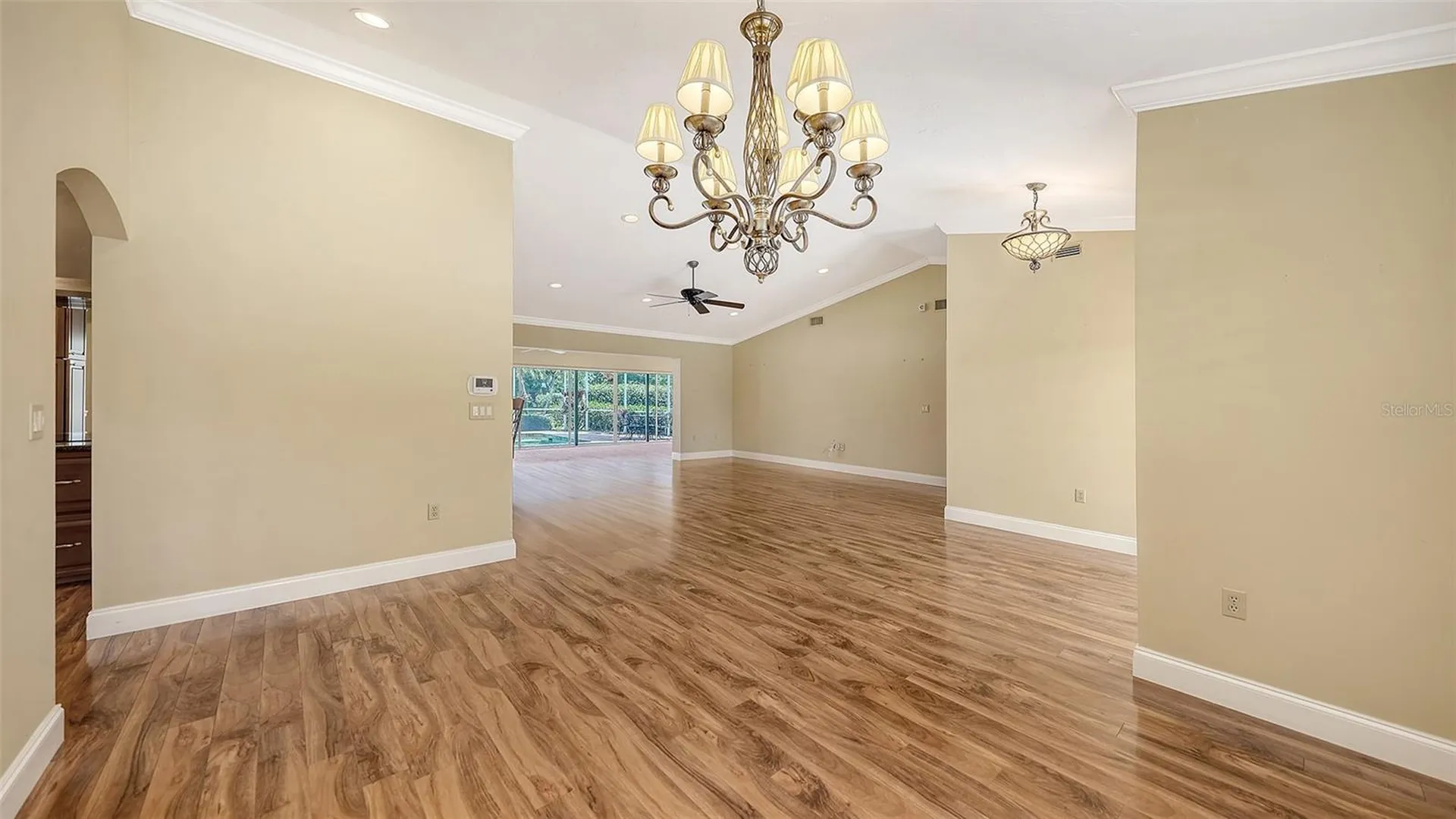 6921 Country Lakes Circle Sarasota FL 34243