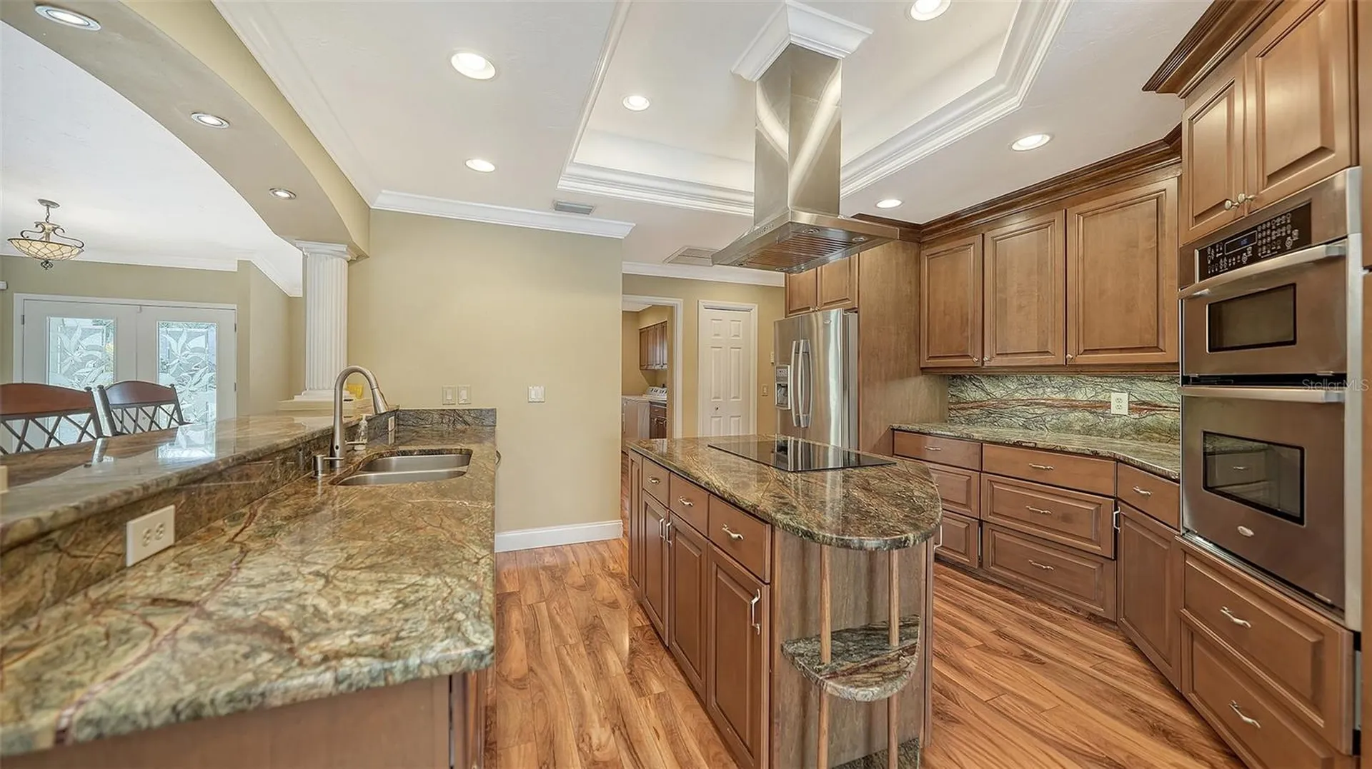 6921 Country Lakes Circle Sarasota FL 34243
