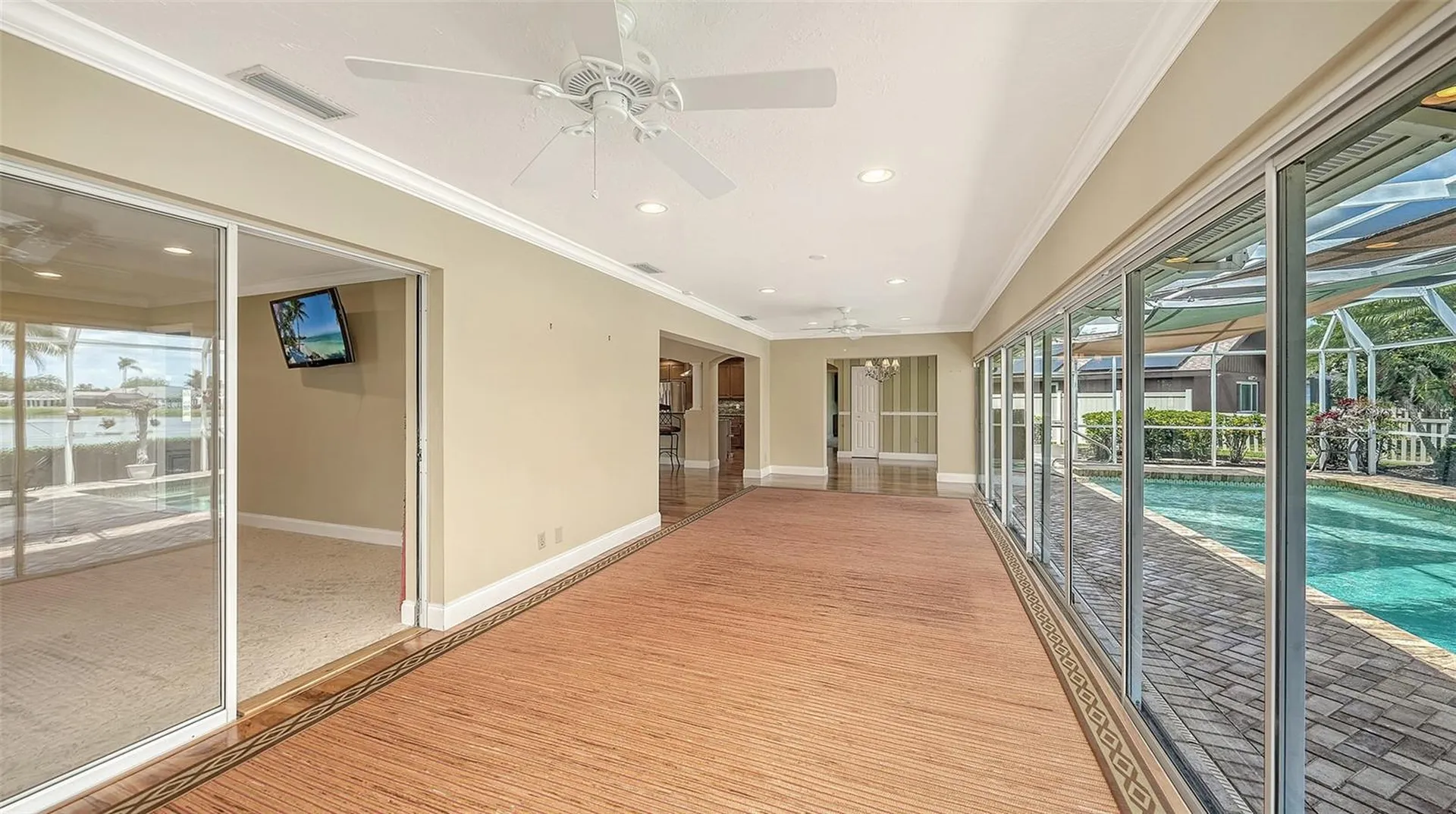 6921 Country Lakes Circle Sarasota FL 34243