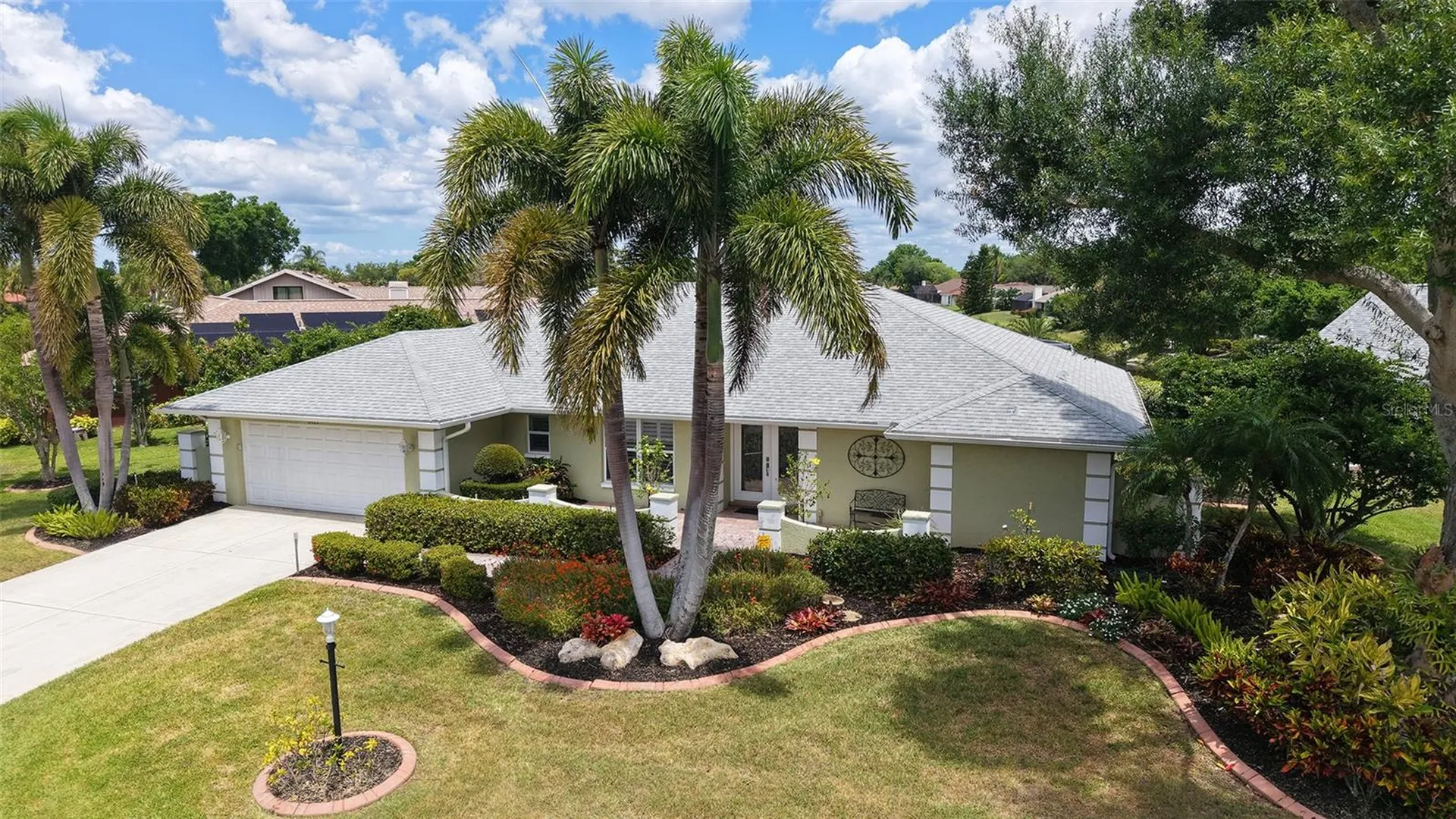 6921 Country Lakes Circle Sarasota FL 34243