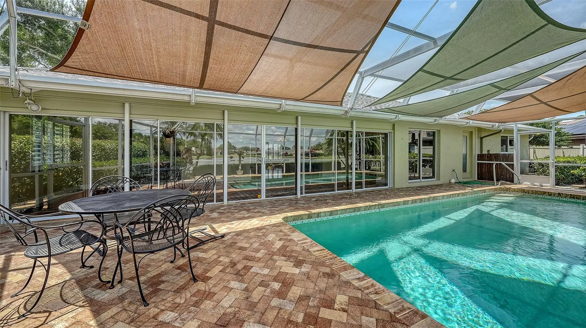 6921 Country Lakes Circle Sarasota FL 34243