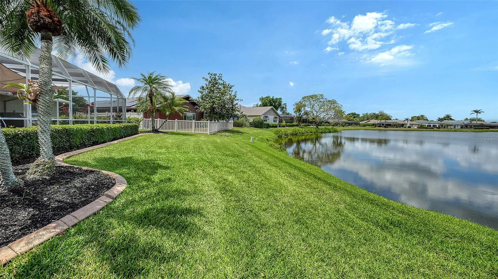 6921 Country Lakes Circle Sarasota FL 34243