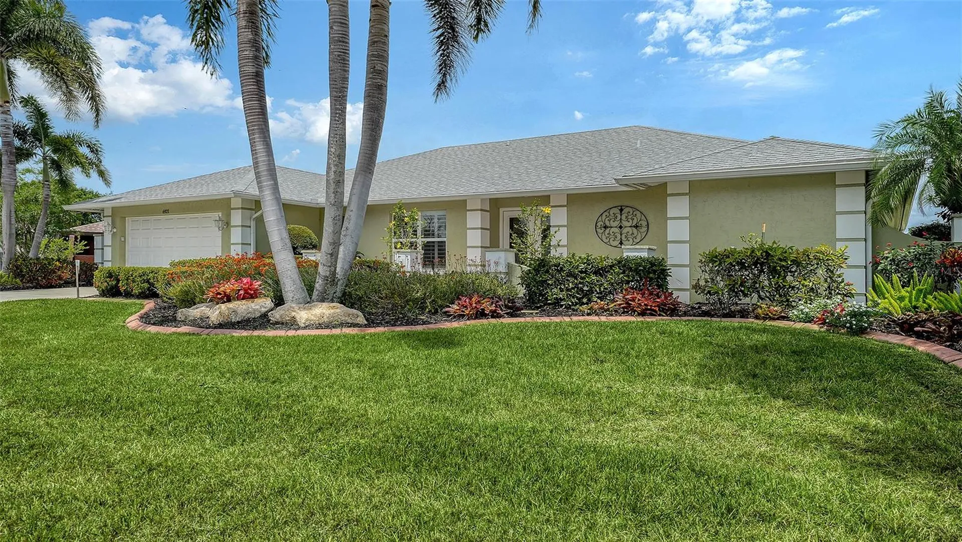6921 Country Lakes Circle Sarasota FL 34243