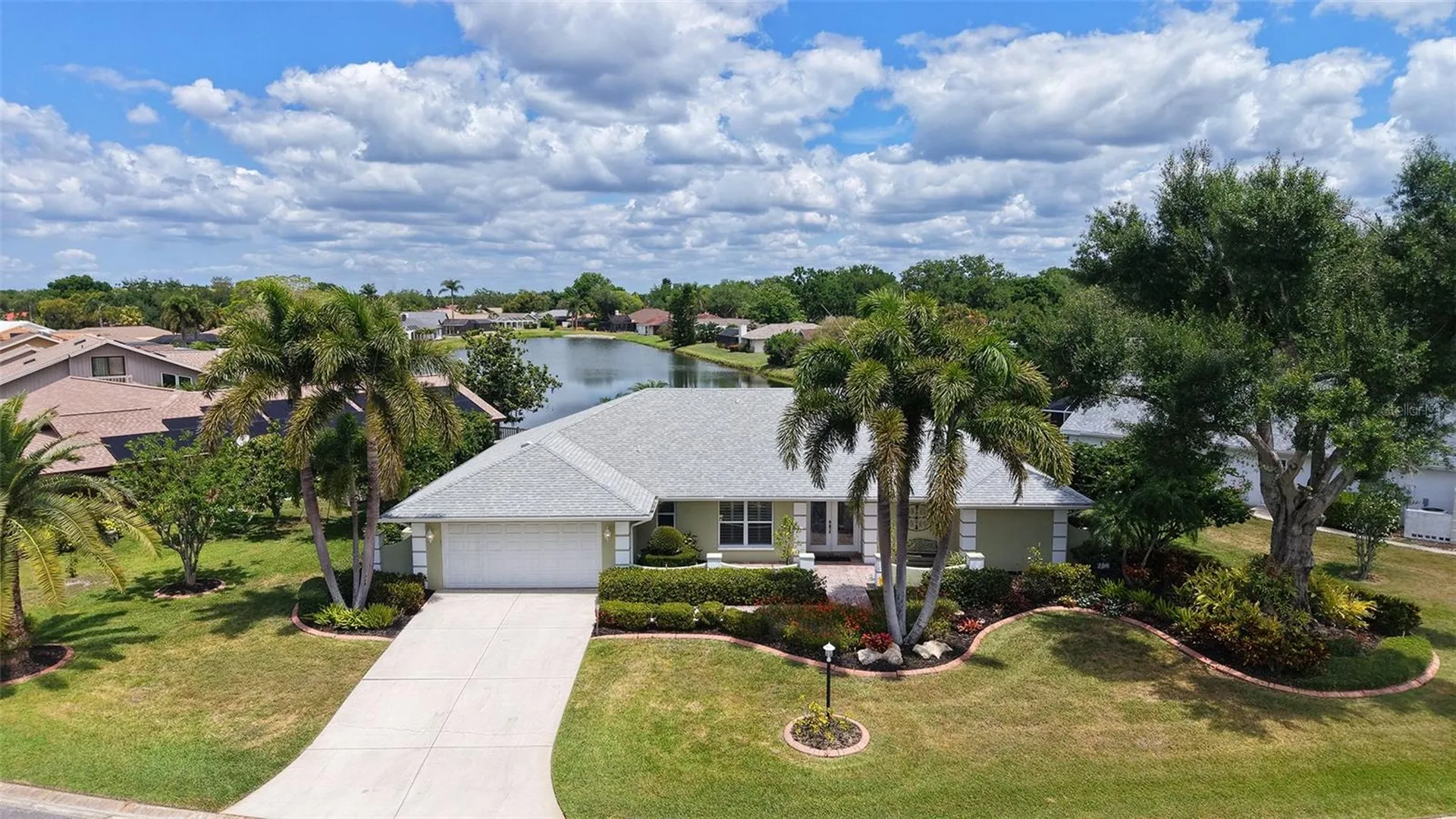 6921 Country Lakes Circle Sarasota FL 34243