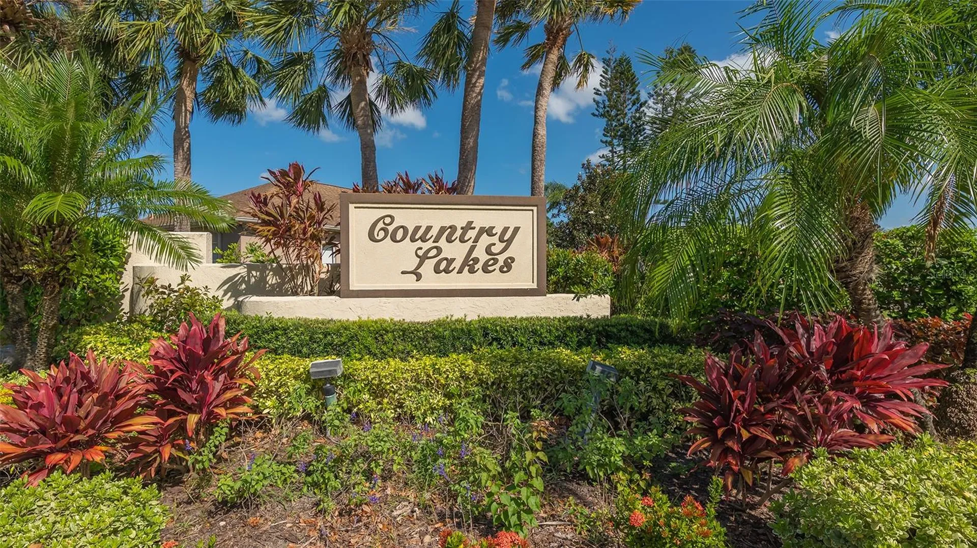 6921 Country Lakes Circle Sarasota FL 34243