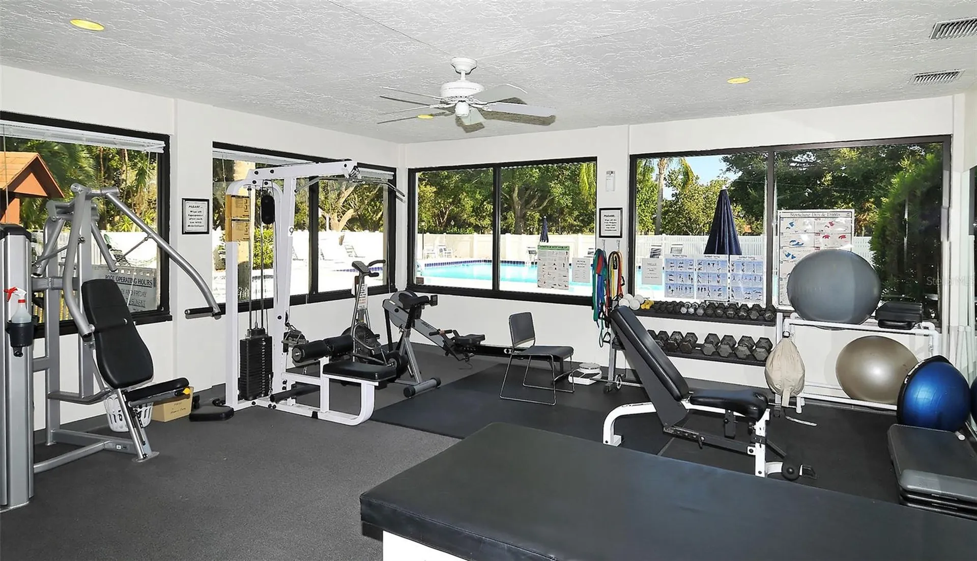 6921 Country Lakes Circle Sarasota FL 34243
