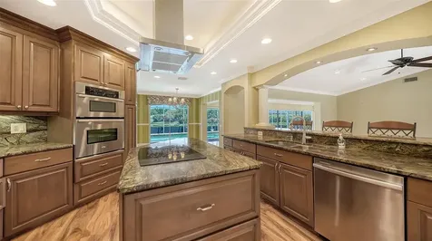 6921 Country Lakes Circle Sarasota FL 34243