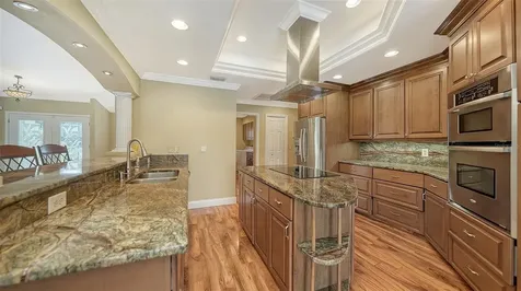 6921 Country Lakes Circle Sarasota FL 34243