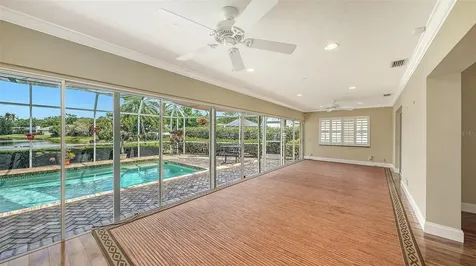 6921 Country Lakes Circle Sarasota FL 34243