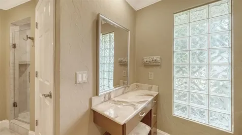 6921 Country Lakes Circle Sarasota FL 34243