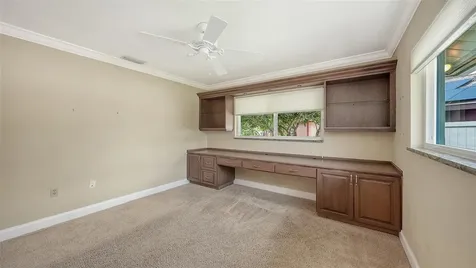 6921 Country Lakes Circle Sarasota FL 34243