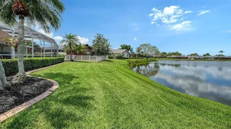 6921 Country Lakes Circle Sarasota FL 34243