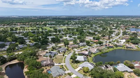 6921 Country Lakes Circle Sarasota FL 34243