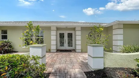 6921 Country Lakes Circle Sarasota FL 34243