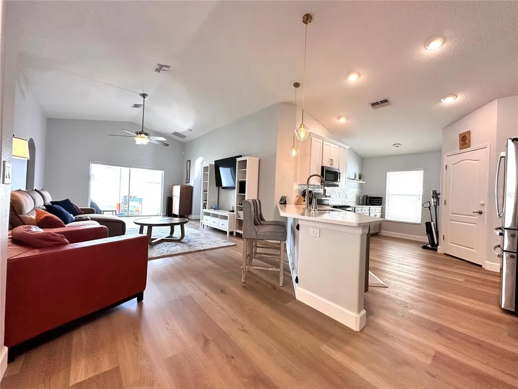18353 Holland House Loop Land O Lakes FL 34638