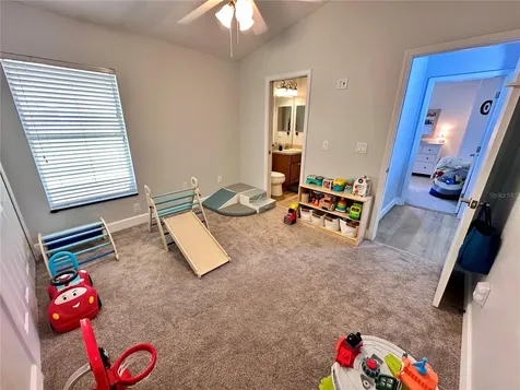 18353 Holland House Loop Land O Lakes FL 34638