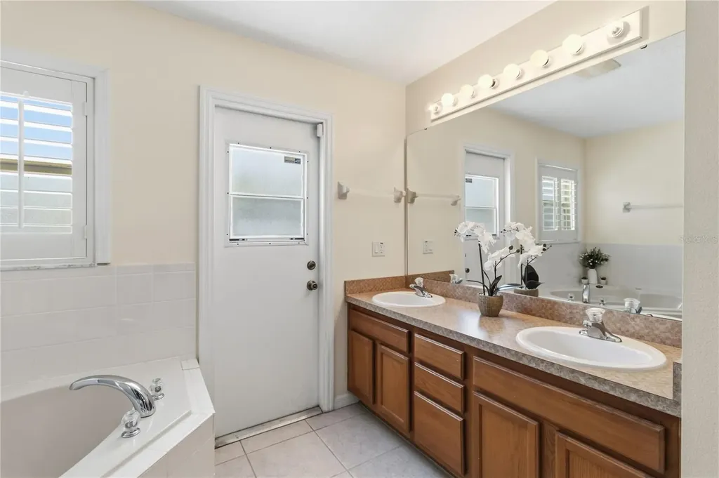 1710 Sunny Street Kissimmee FL 34741